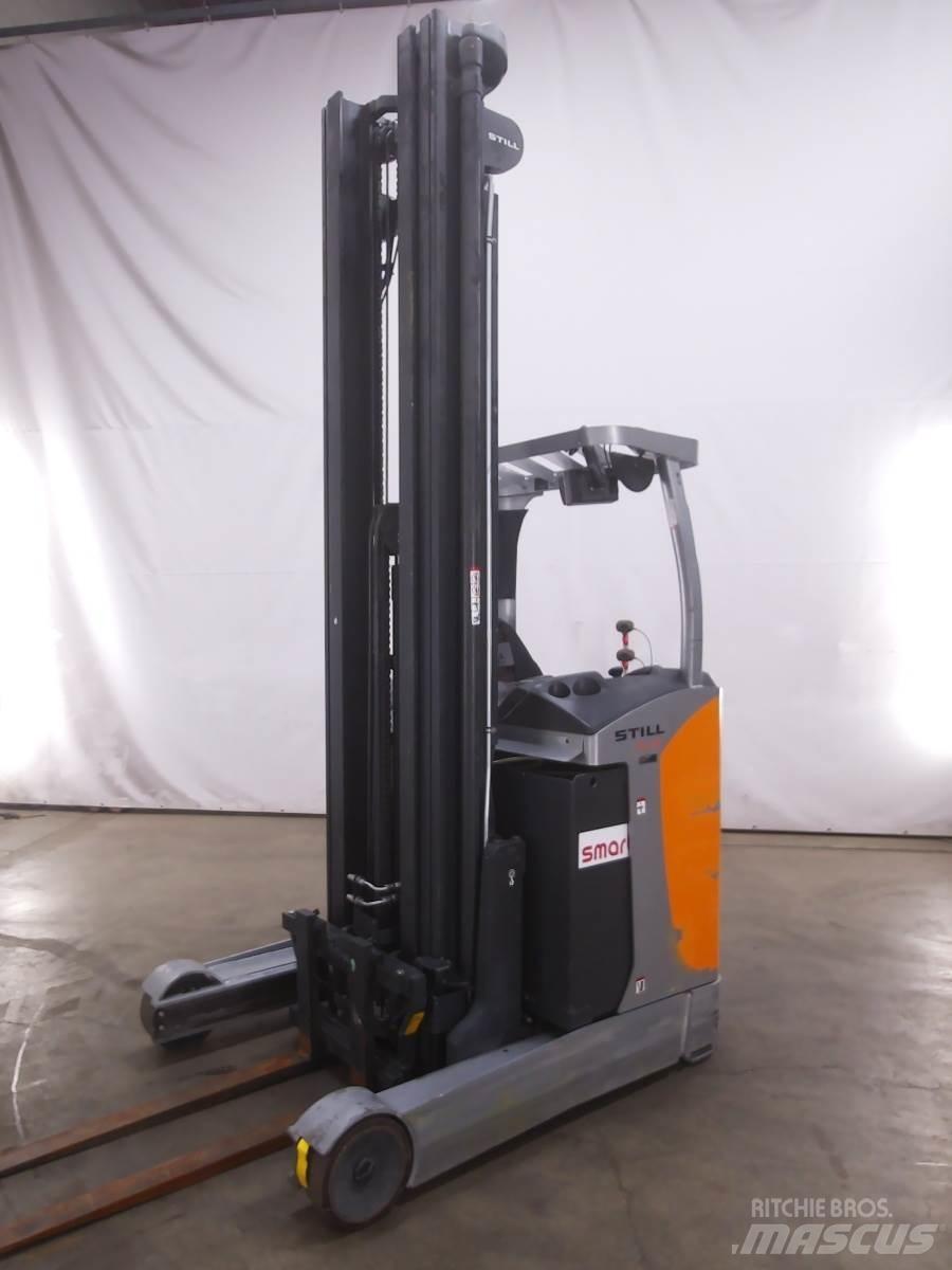 Still FM-X17 Reach truck