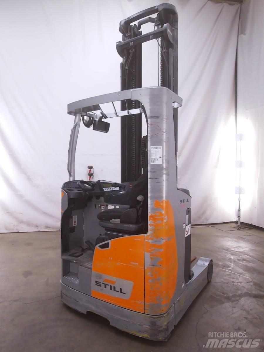 Still FM-X17 Reach truck