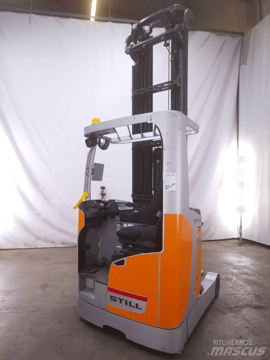 Still FM-X17 Reach truck