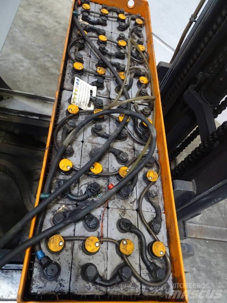 Still FM-X20 Reach truck