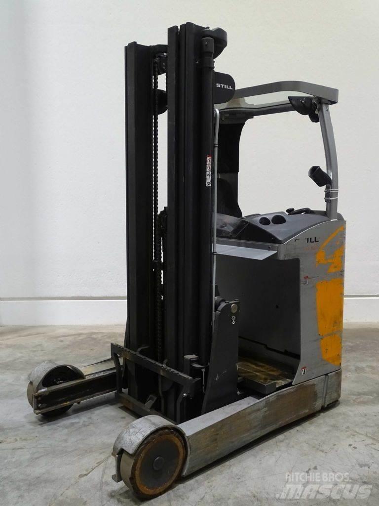 Still FM-X20 Reach truck