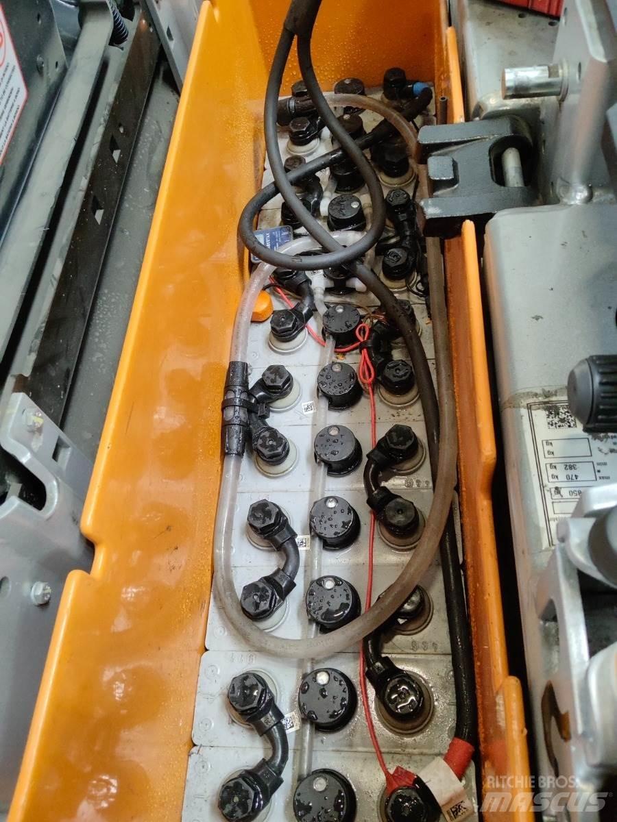 Still LTX50 Tow truck