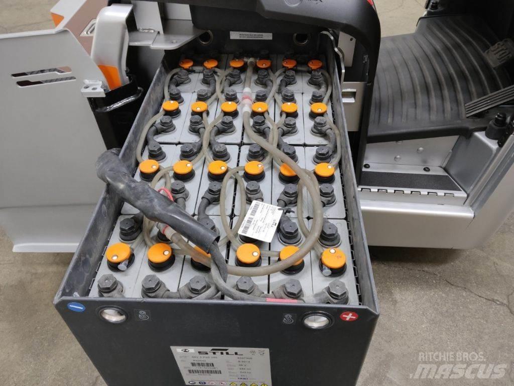 Still LTX70 Tow truck