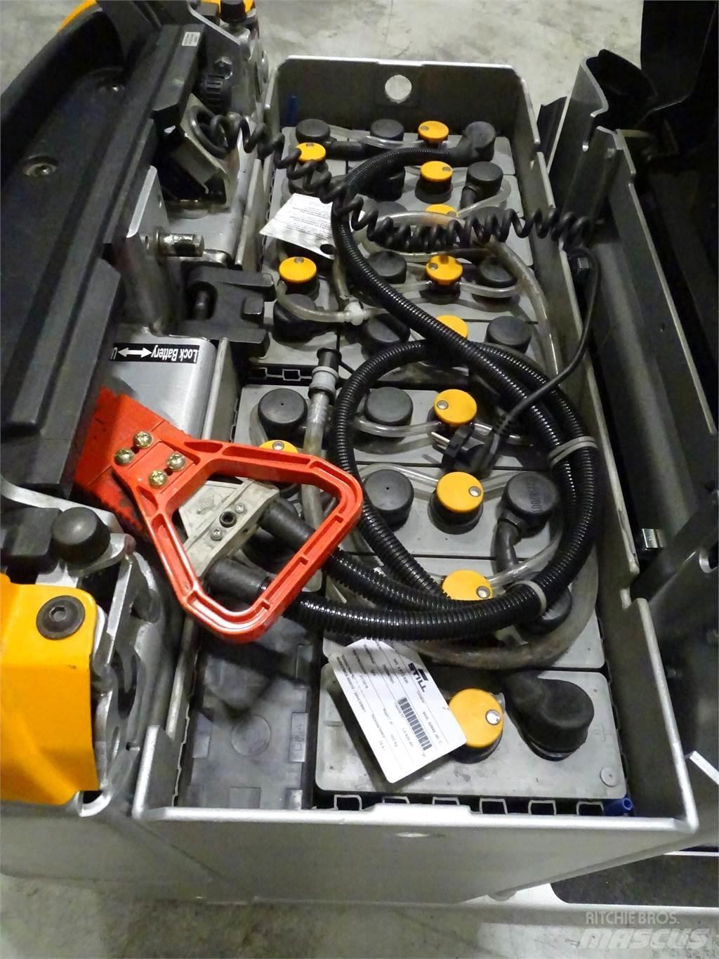 Still OPX25PLUS Low lift order picker