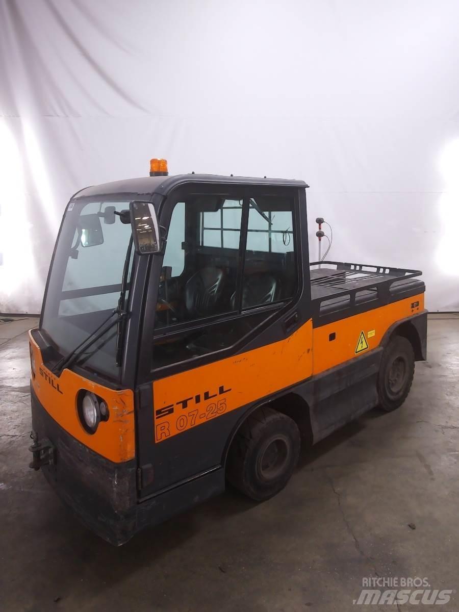 Still R07-25 Tow truck