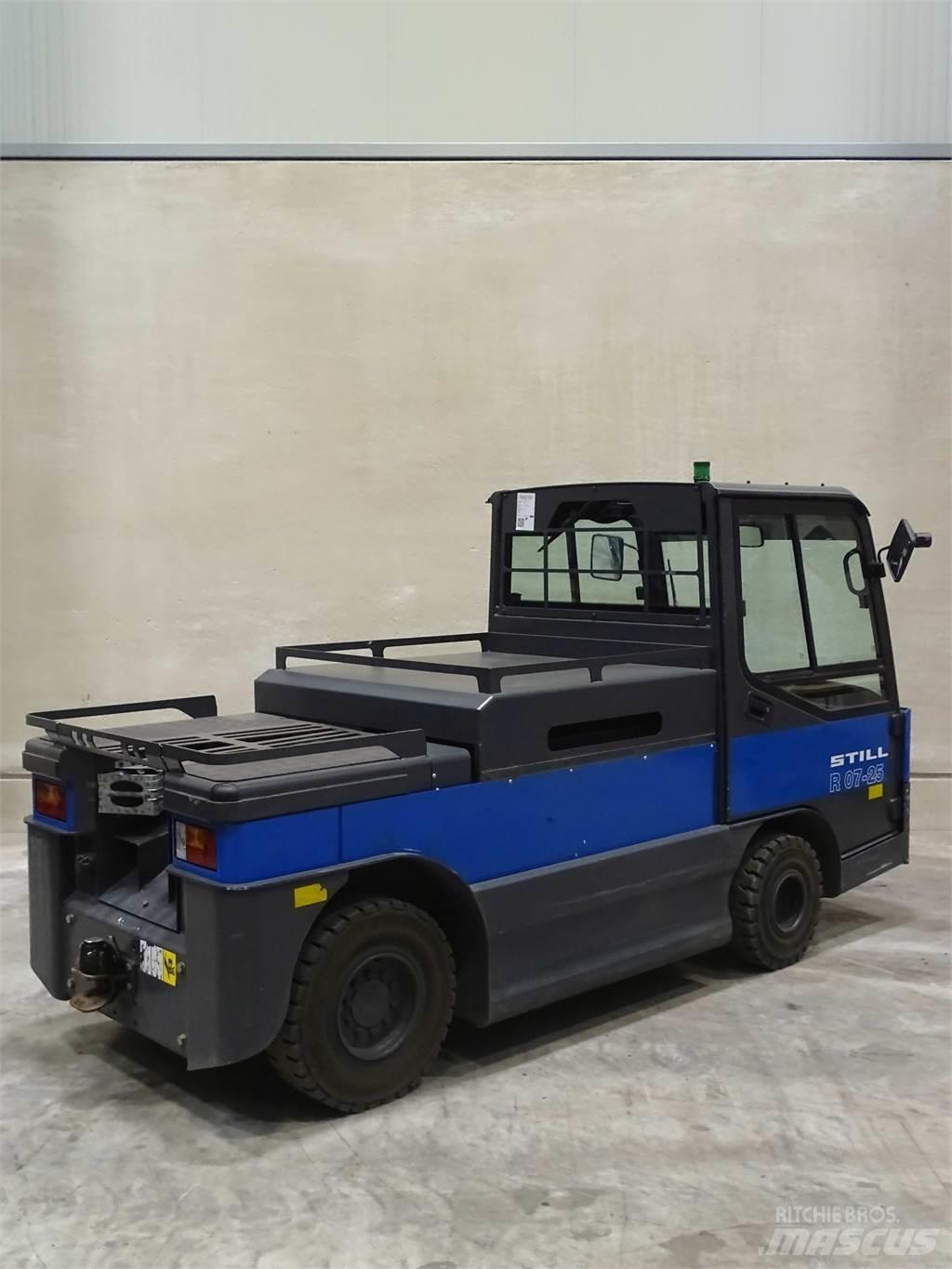 Still R07-25 Tow truck