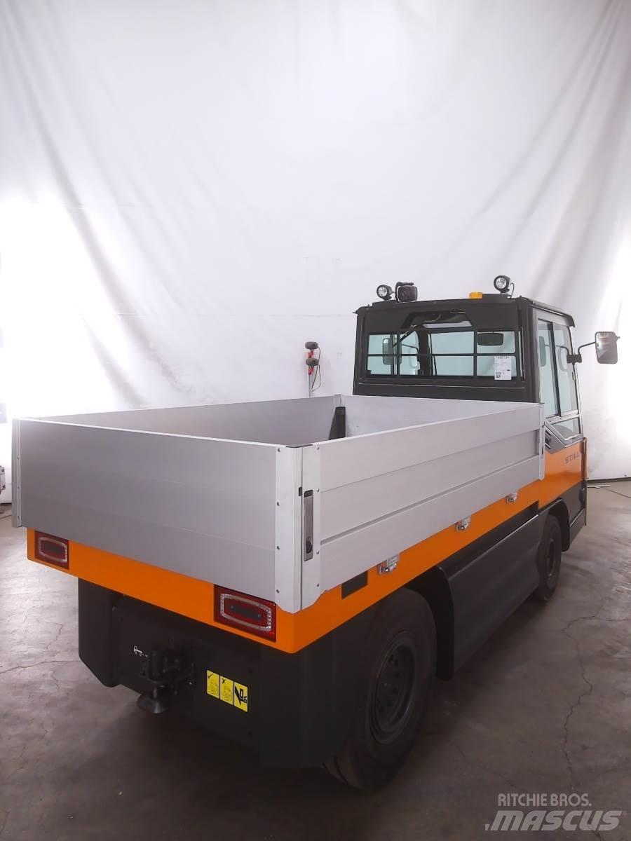 Still R08-20 Tow truck