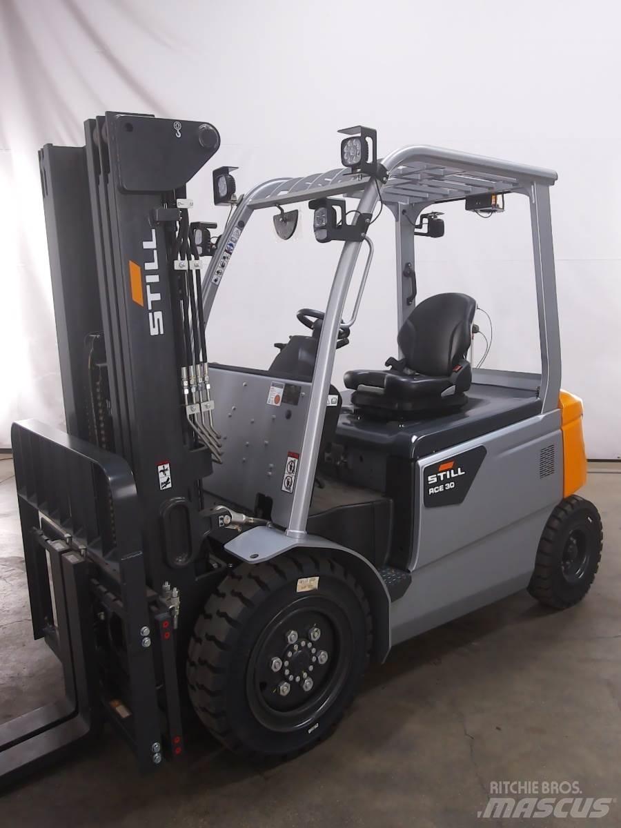 Still RCE30 Electric forklift trucks