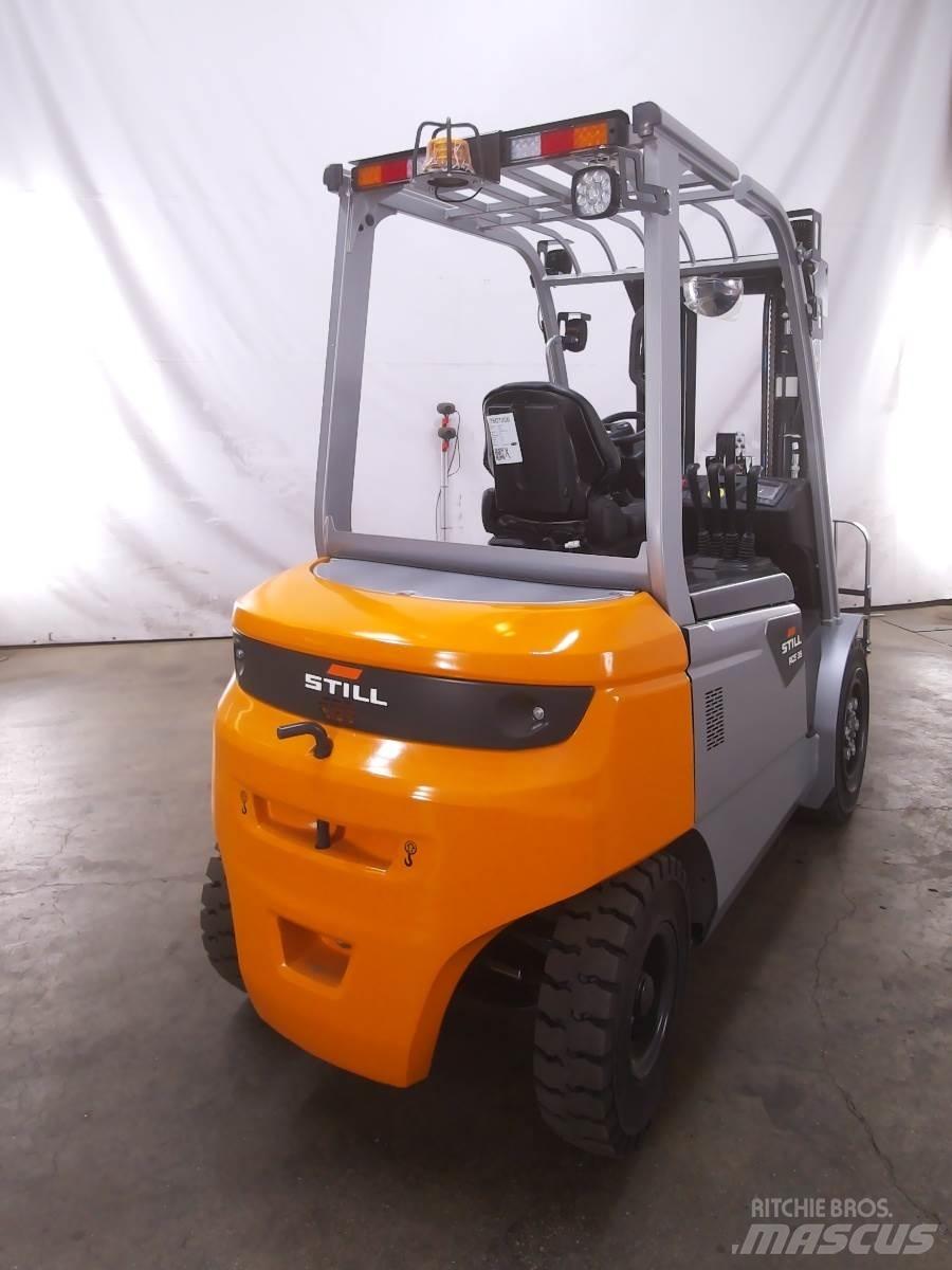 Still RCE35 Electric forklift trucks