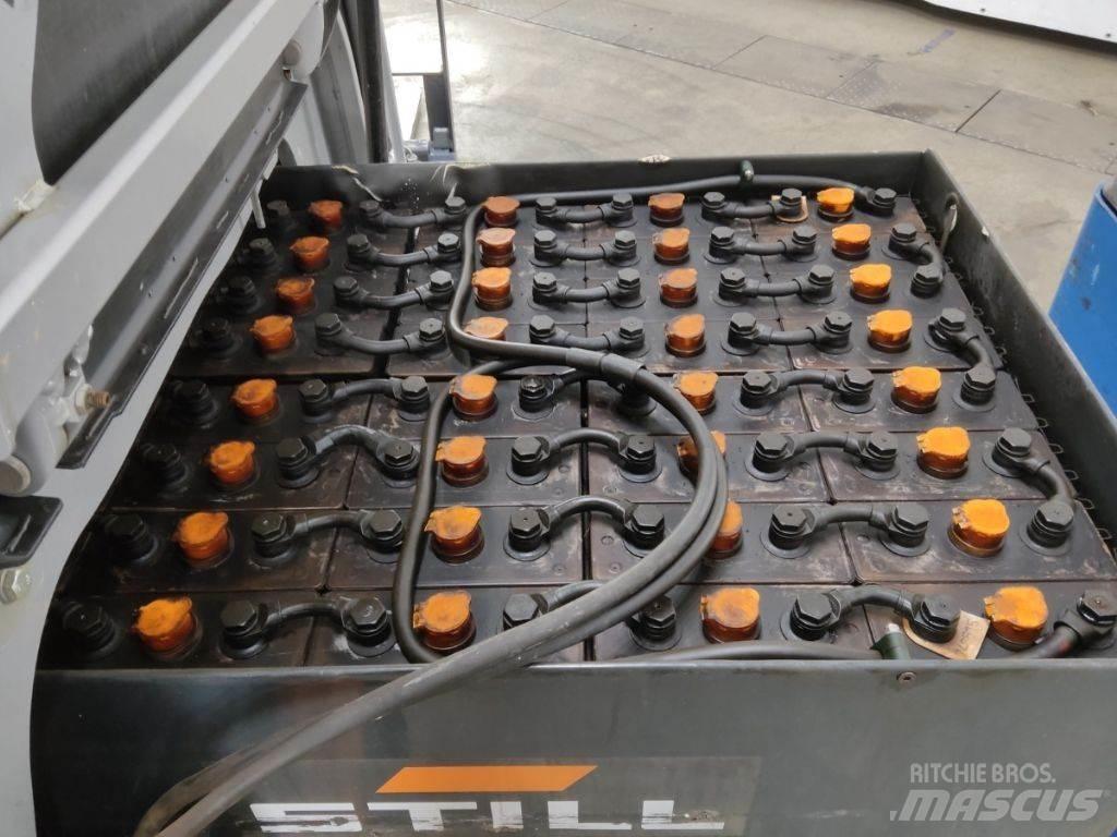 Still RX60-25 Electric forklift trucks
