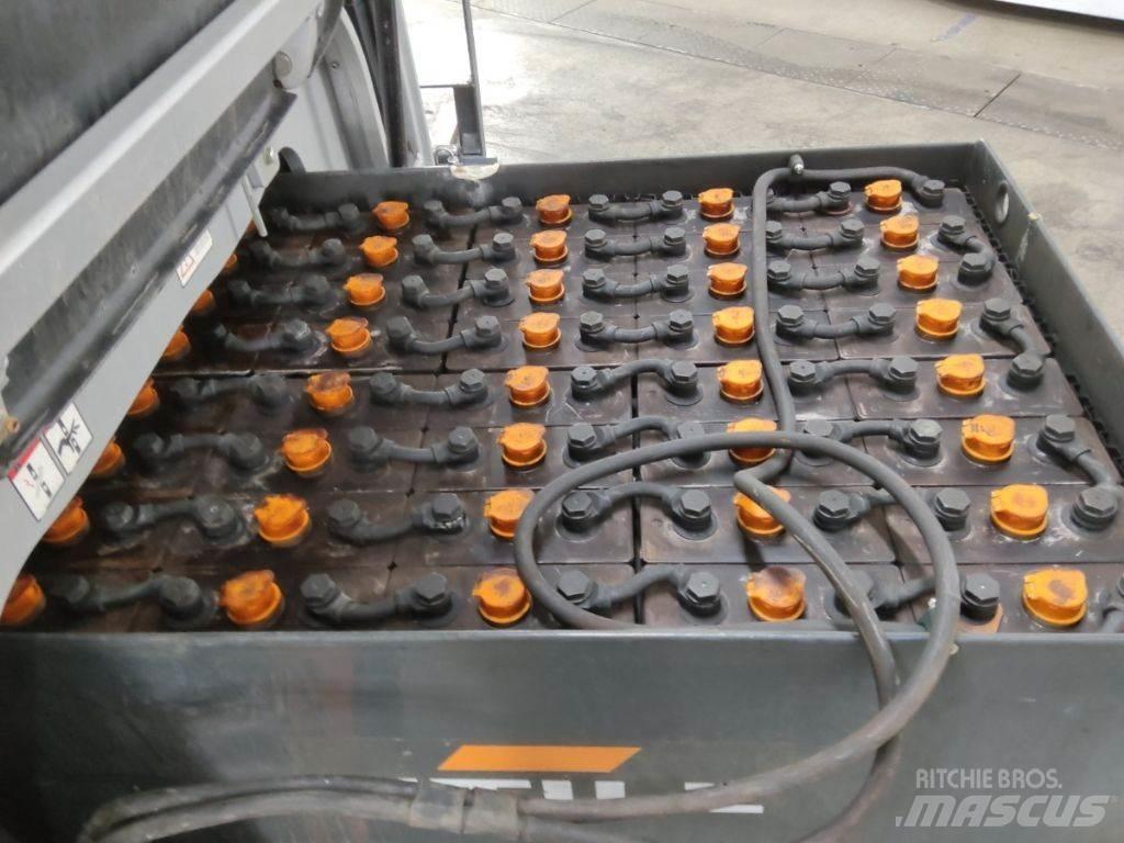 Still RX60-25 Electric forklift trucks