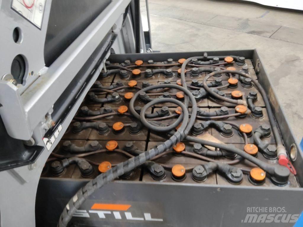 Still RX60-25 Electric forklift trucks
