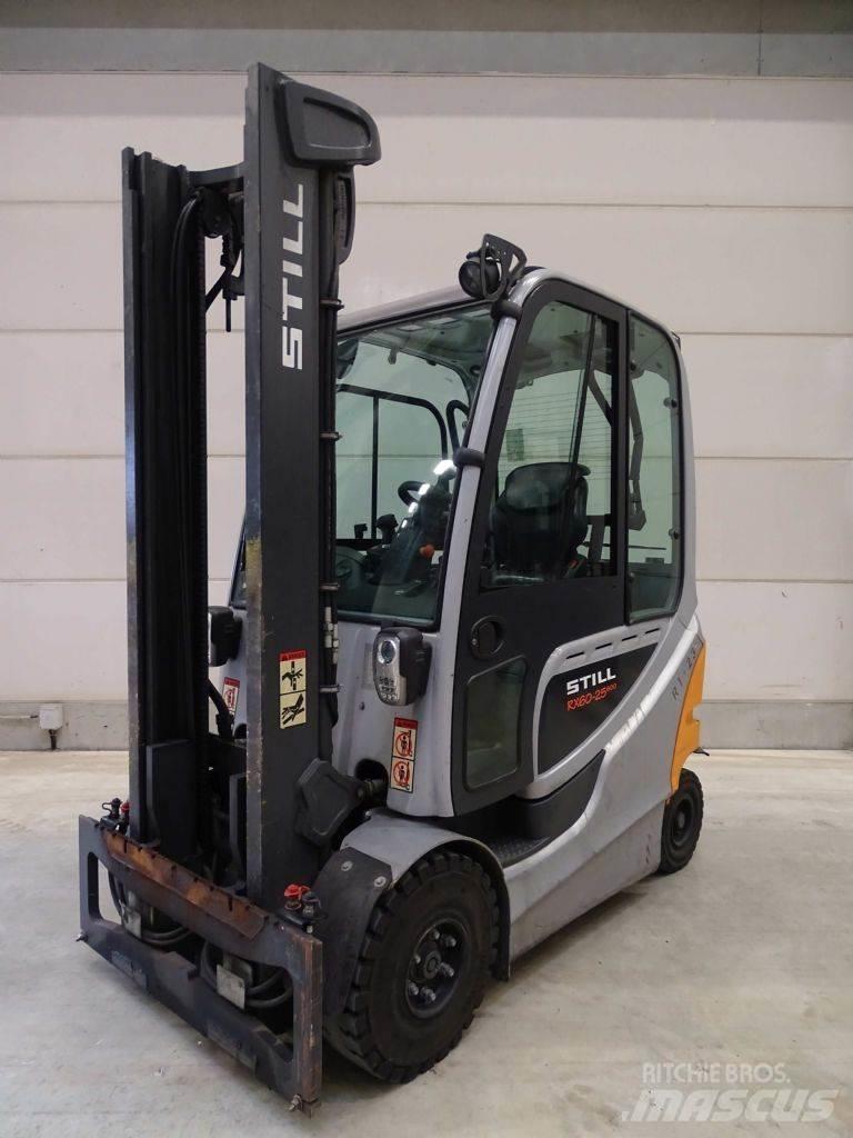 Still RX60-25 Electric forklift trucks