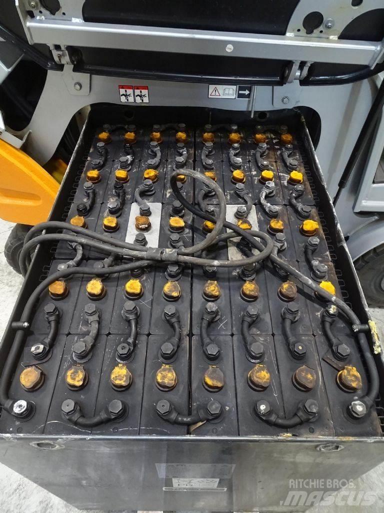 Still RX60-25 Electric forklift trucks