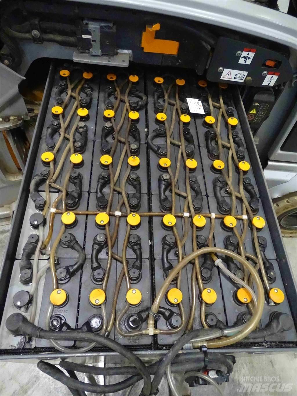 Still RX60-25 Electric forklift trucks