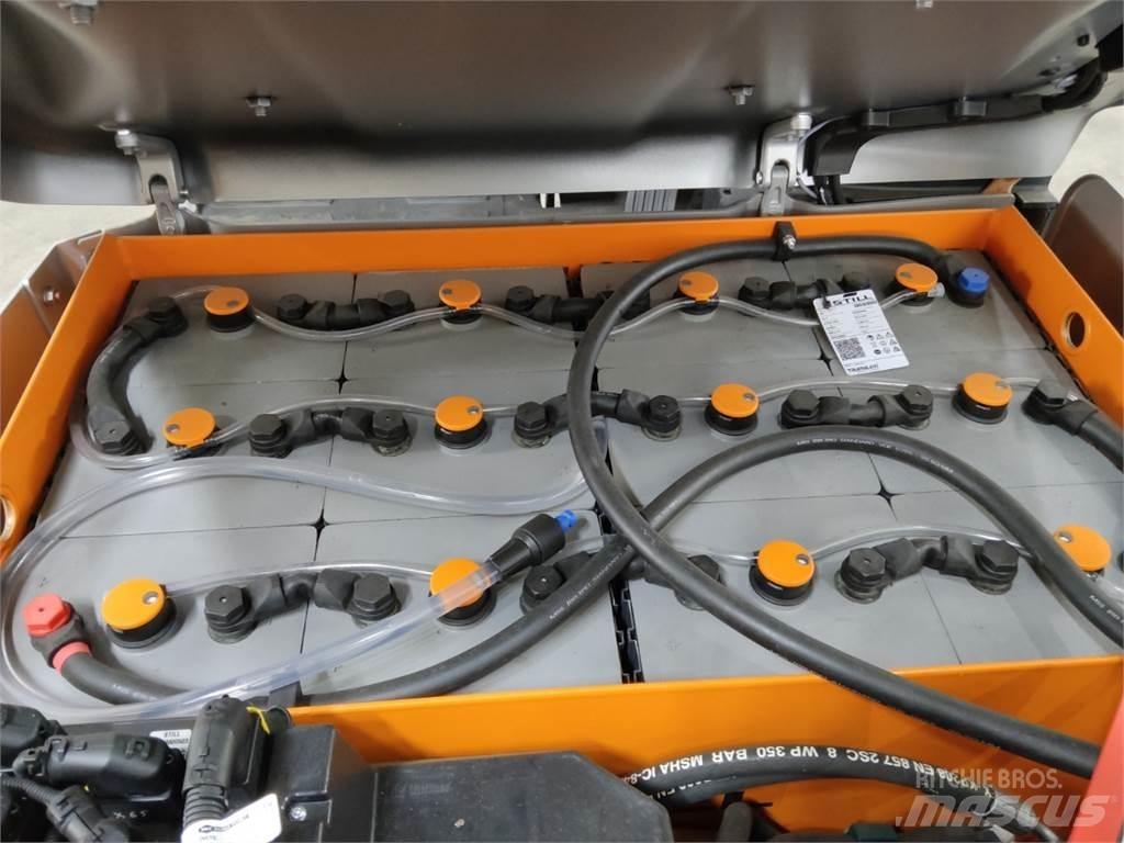 Still RXE15 Electric forklift trucks