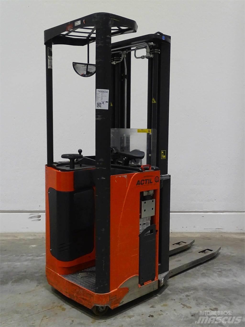  Weitere L13 Reach truck