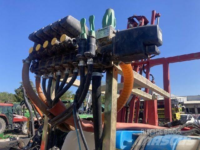  atasa 1000 L Trailed sprayers