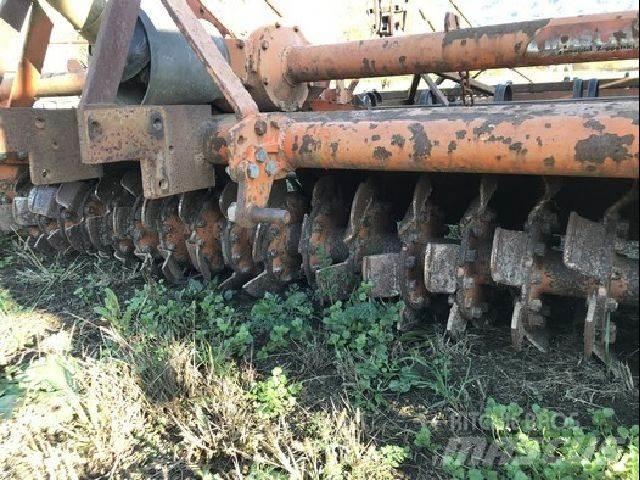 Howard HR3M Cultivators