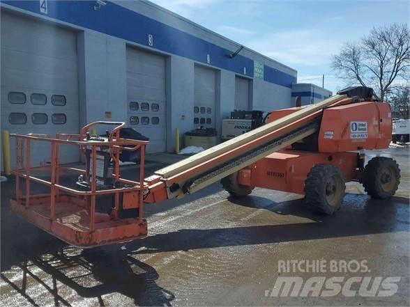 JLG 600S Telescopic boom lifts