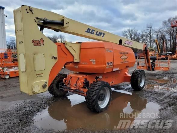 JLG 800AJ Articulated boom lifts