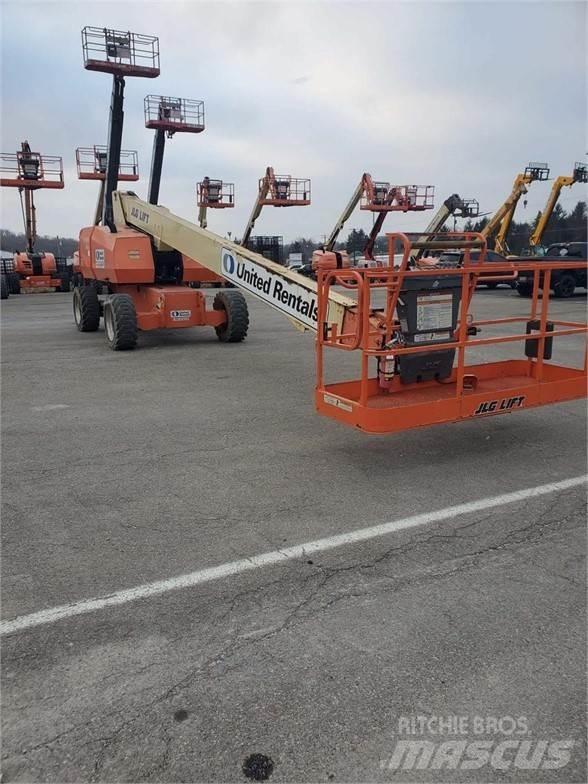 JLG 800S Telescopic boom lifts
