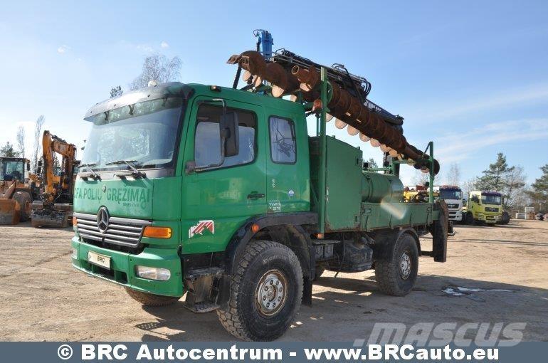 Mercedes-Benz Atego Truck mounted cranes