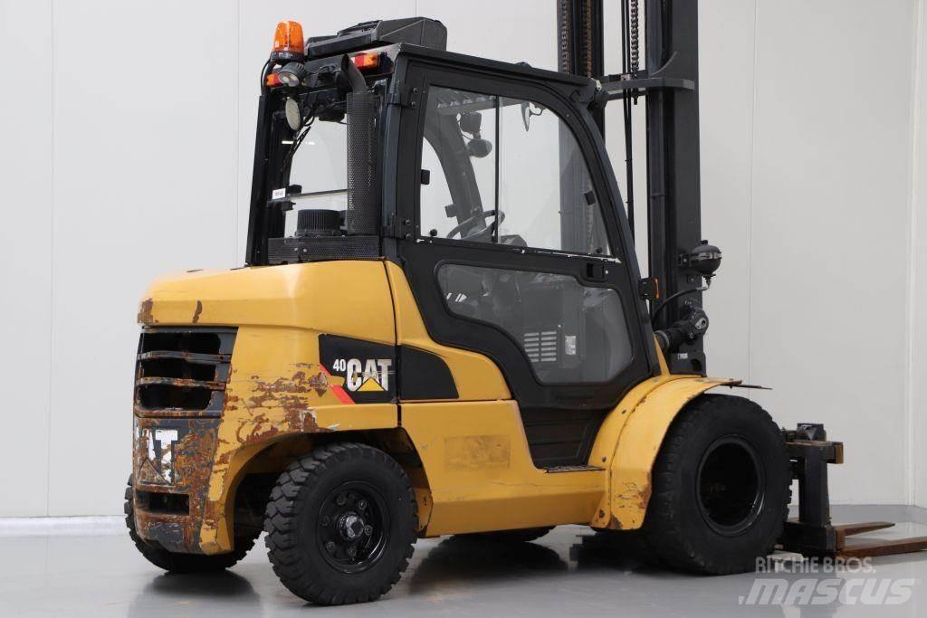 CAT DP40NT Diesel trucks