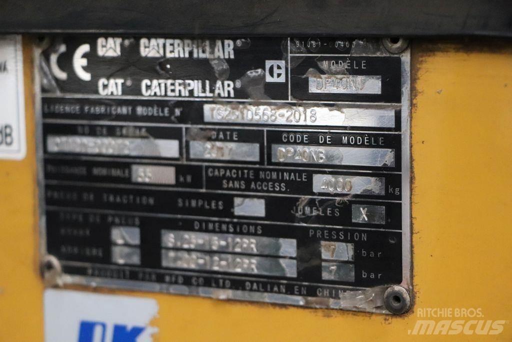 CAT DP40NT Diesel trucks