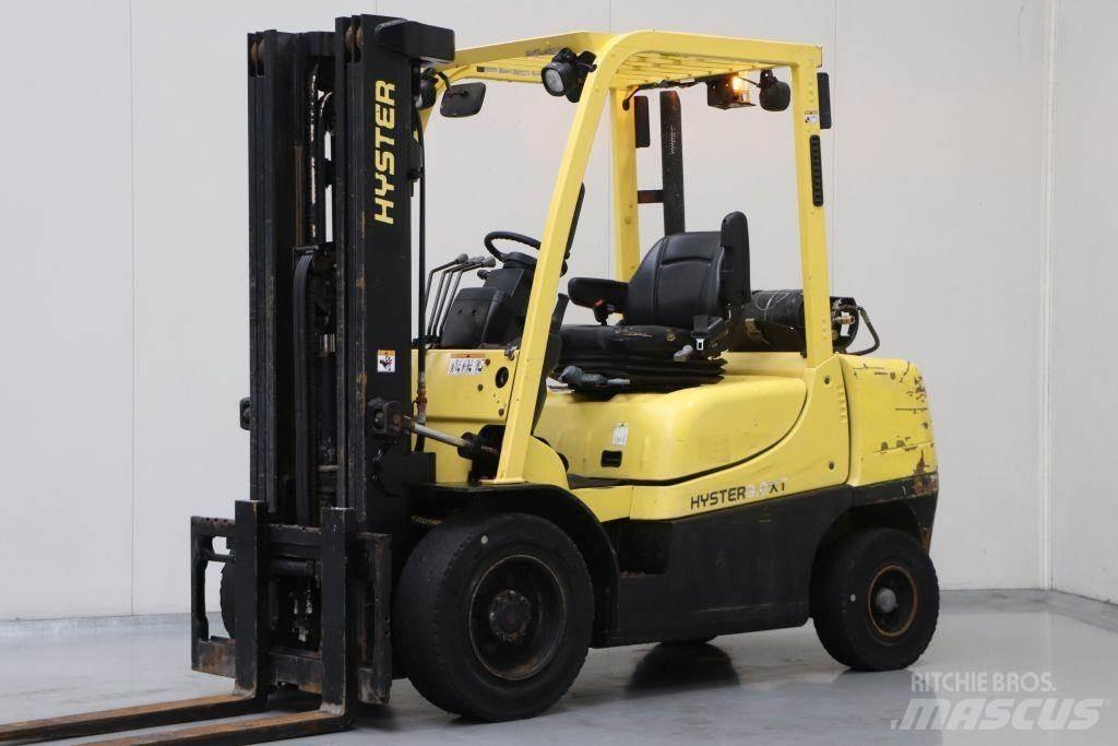 Hyster H3.0XT LPG trucks