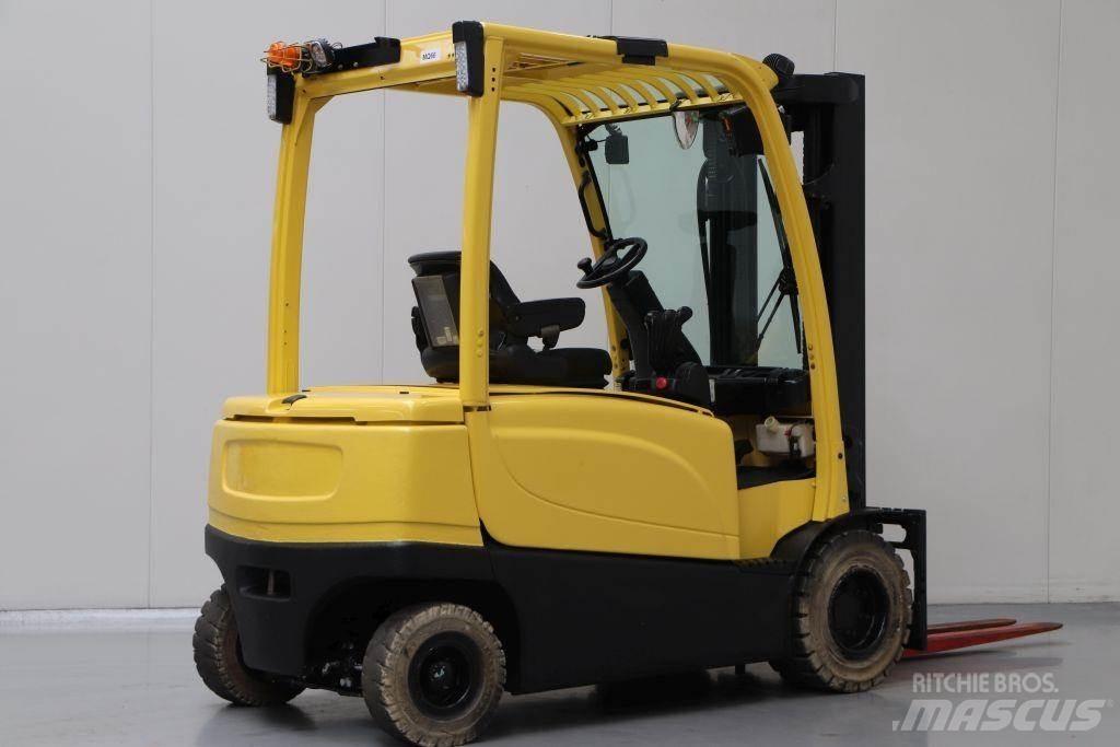 Hyster J3.0XN Electric forklift trucks