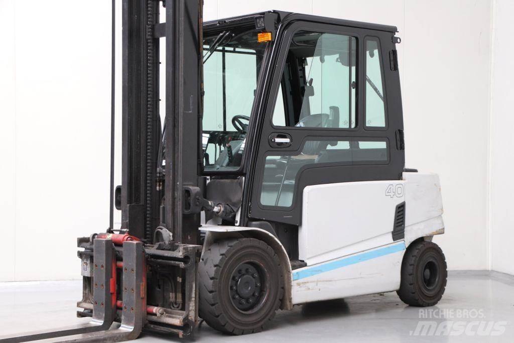 Hyundai 40B-9 Electric forklift trucks
