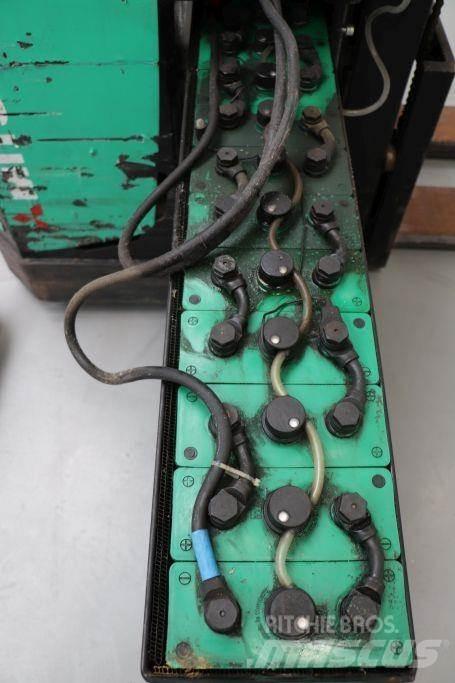 Mitsubishi SBS15NI Self propelled stackers