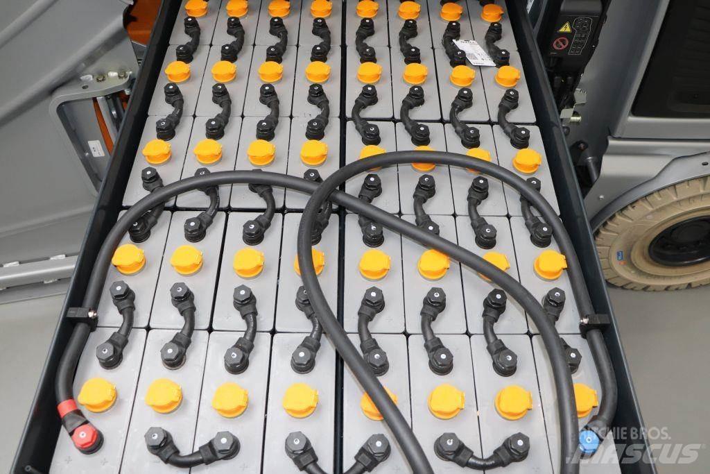 Still RX60-25 Electric forklift trucks