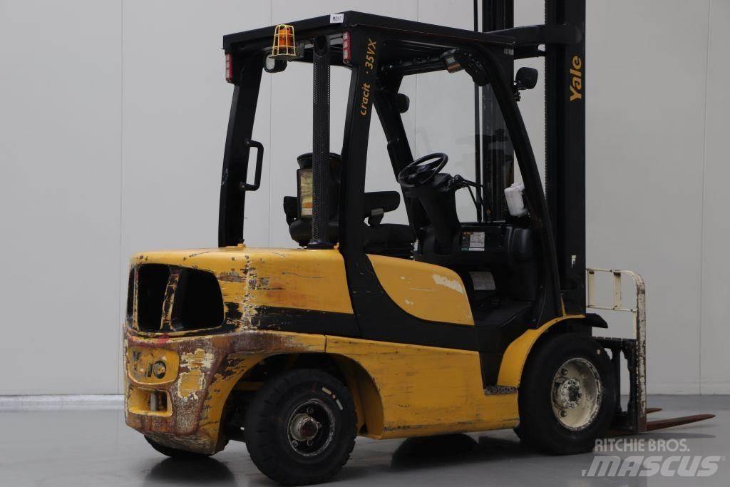 Yale GDP35VX Diesel trucks