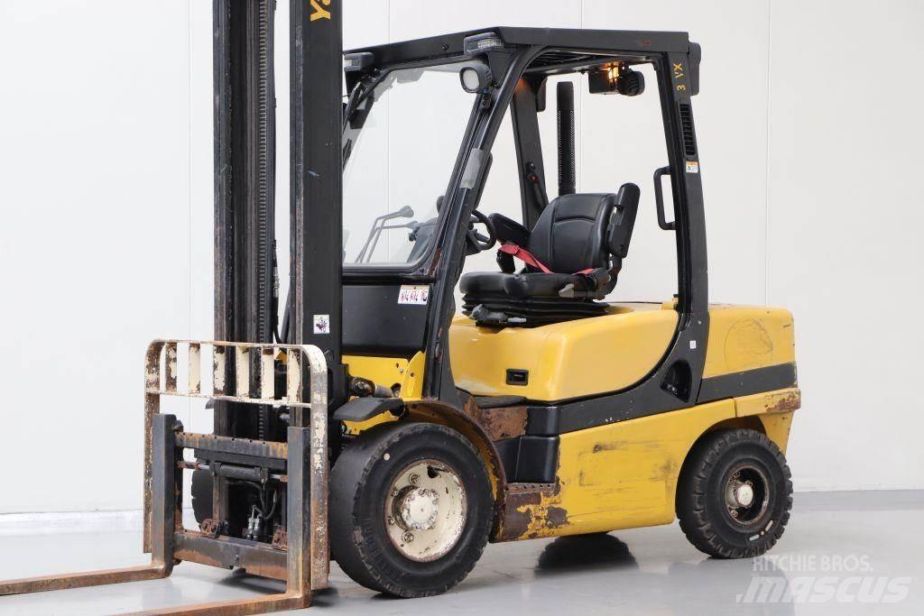 Yale GDP35VX Diesel trucks