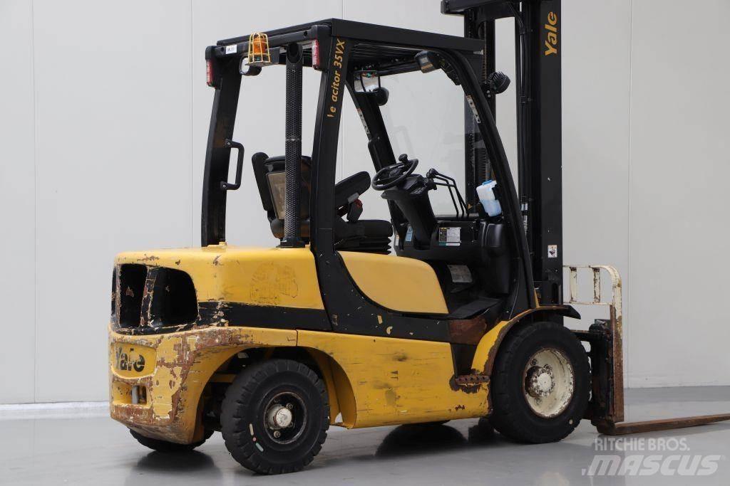 Yale GDP35VX Diesel trucks