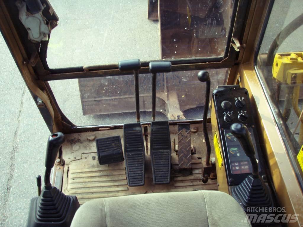 CAT E 70 B Mini excavators  7t - 12t