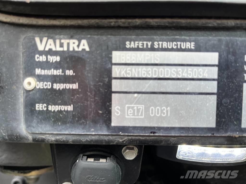 Valtra N163 D Tractors