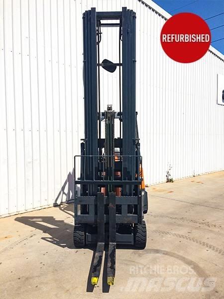 Aisle-Master 20WH Narrow aisle truck