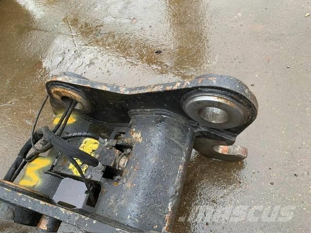 CAT 329 E 330F Quick connectors