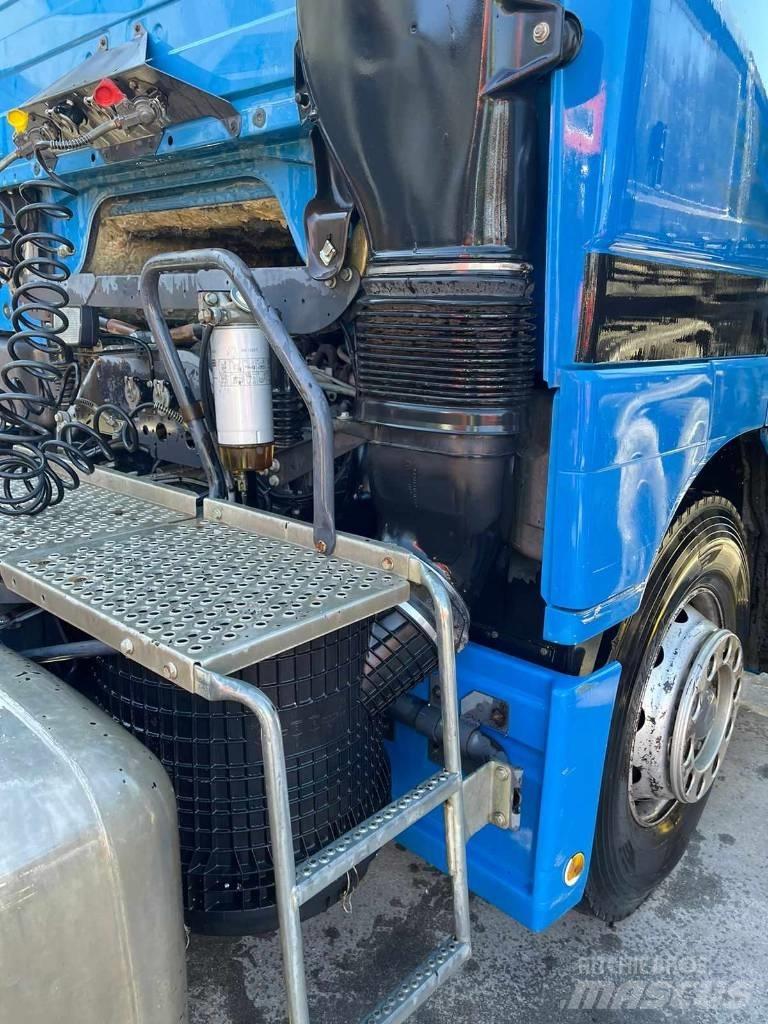 Mercedes-Benz 1843 Prime Movers