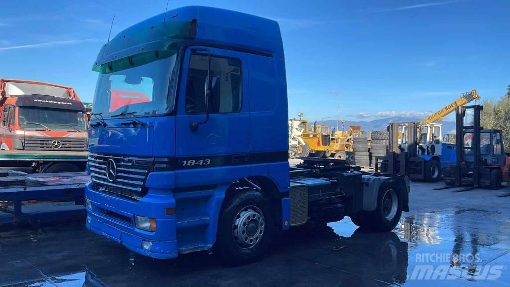 Mercedes-Benz 1843 Prime Movers
