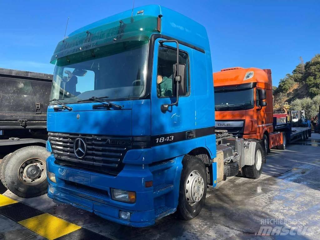Mercedes-Benz 1843 Prime Movers