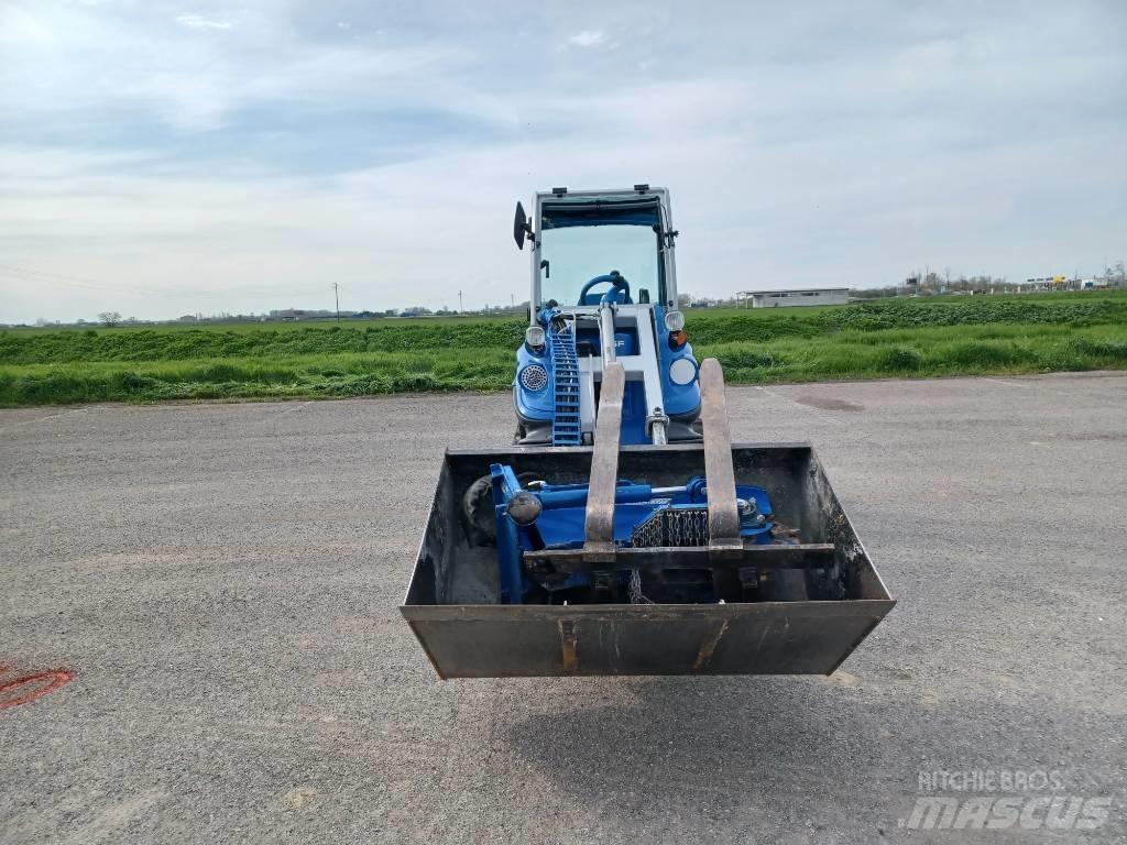 Multione SL840 4WD Skid steer loaders