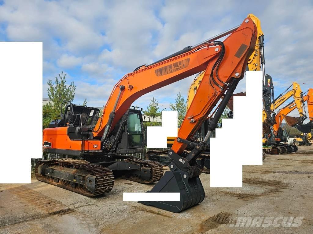 Doosan DX 220LC-5 Mini excavators  7t - 12t