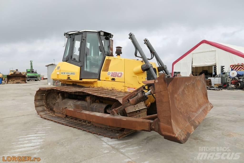 New Holland D 180 Crawler dozers
