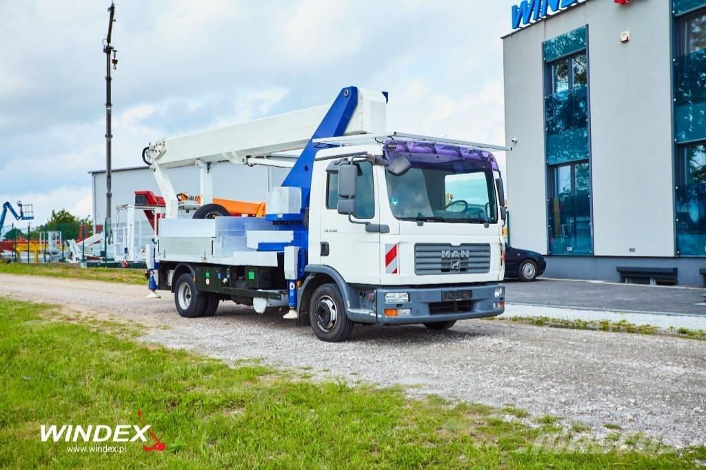 Wumag WT 300 Truck mounted platforms