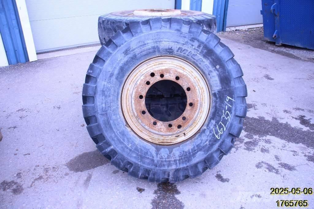 Michelin XMINED2 Tyres, wheels and rims