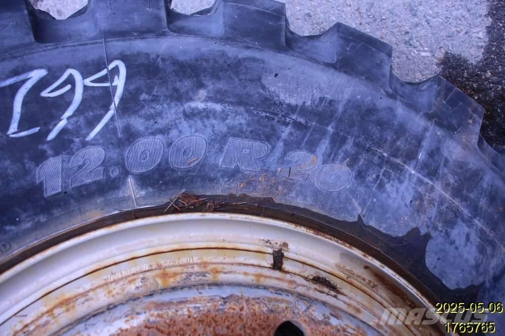 Michelin XMINED2 Tyres, wheels and rims